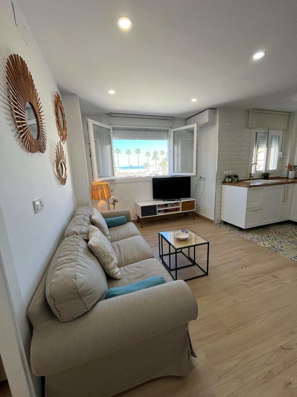 The Traveller's House Con Vistas A Playa La Caleta Cadix